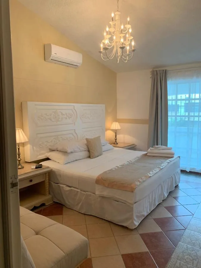 Villa Romantica Cancún Bed and breakfast